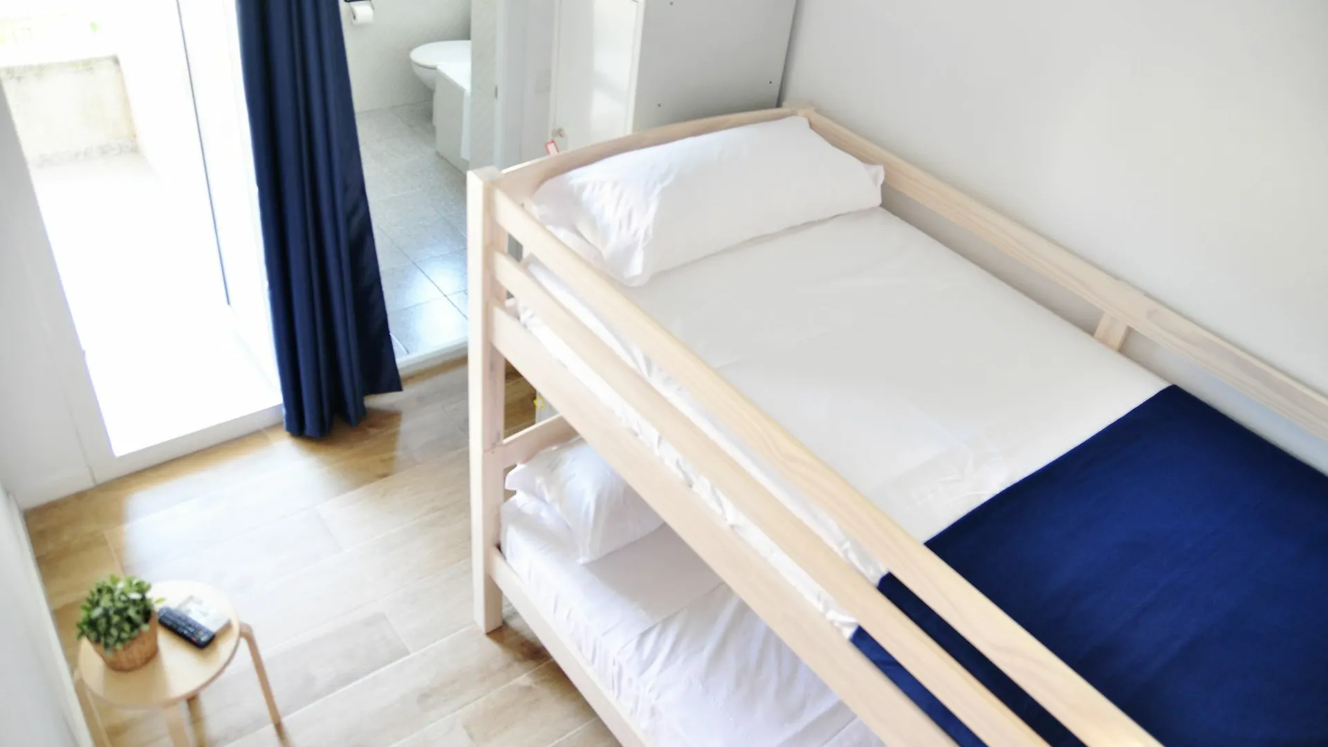 Hostal Porto Mar Salou 3*,  Spain