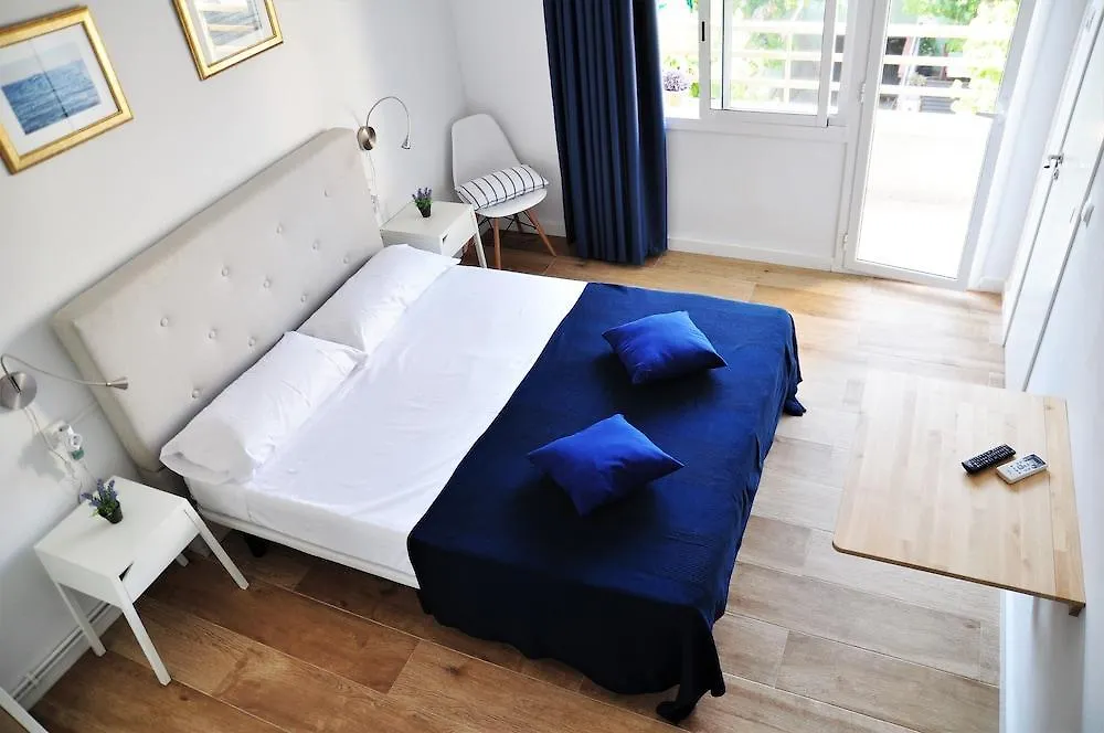 Hostal Porto Mar Salou 3*,  Spain